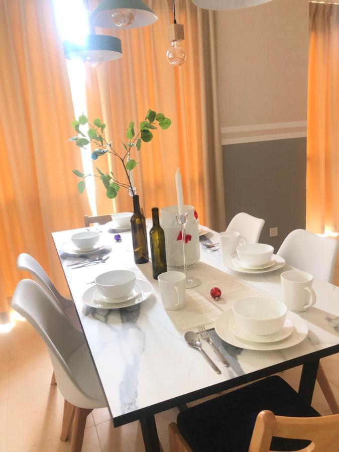 Santubong Suites B Just Like Home Damai Kuching Exterior foto