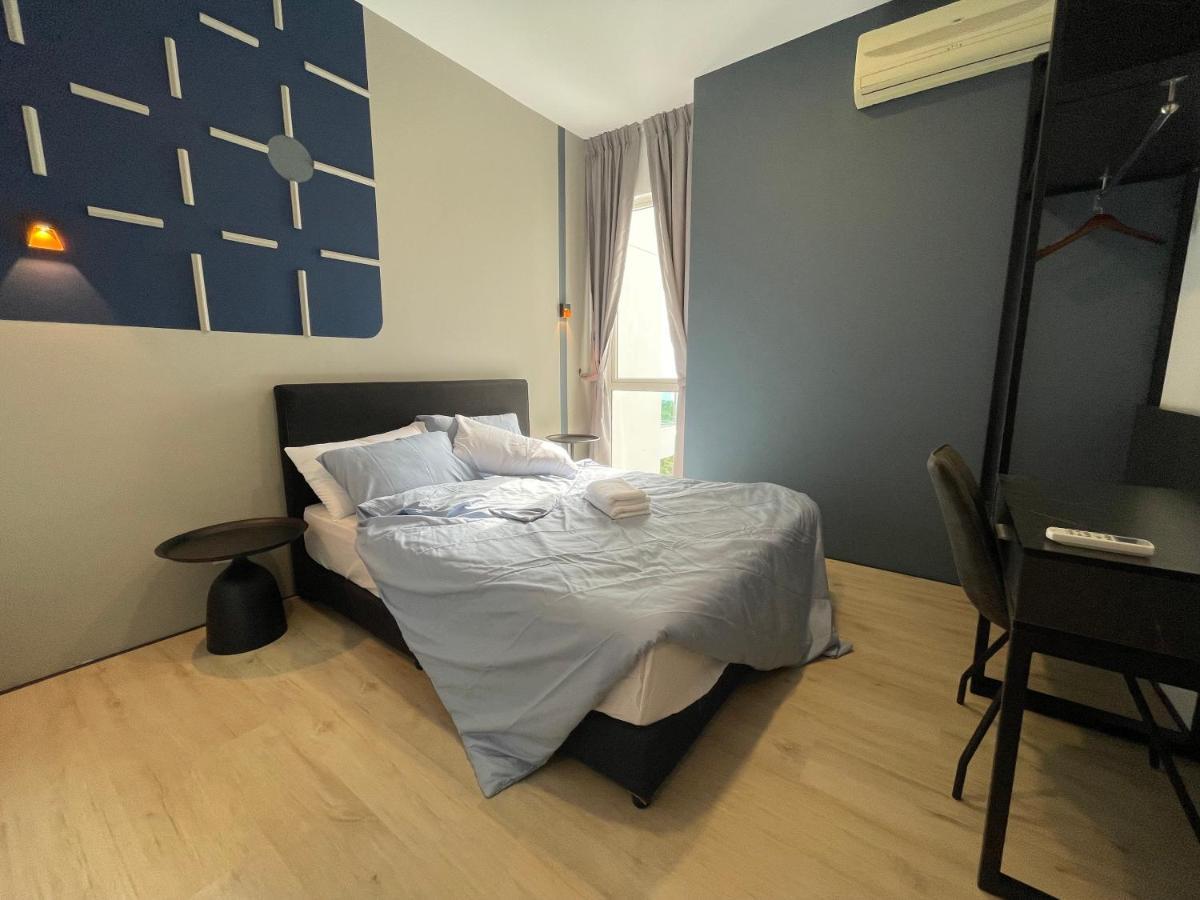 Santubong Suites B Just Like Home Damai Kuching Exterior foto
